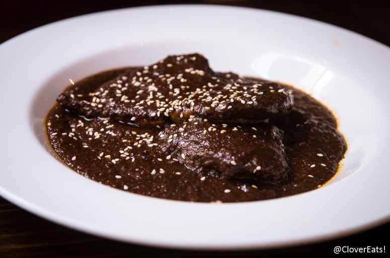 Mole rojo - chocolate red mole chicken